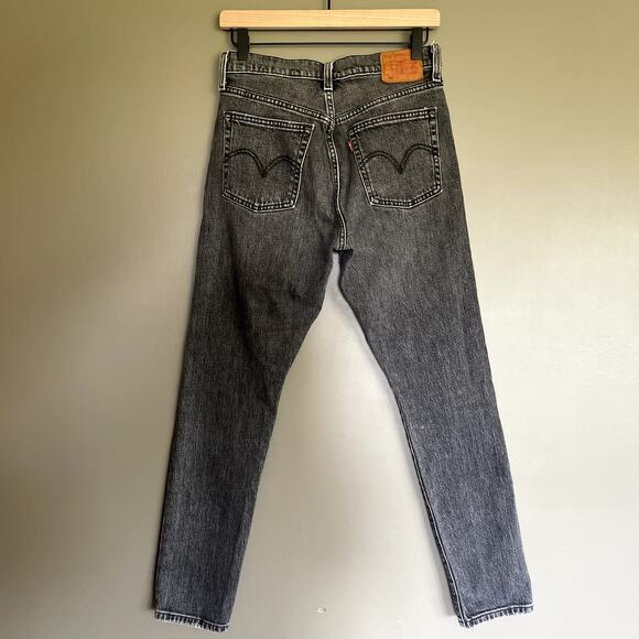 Levi’s 501 Jeans in Coal Black Size 26 High Rise Premium Denim Mom Jean Tapered - Picture 11 of 16